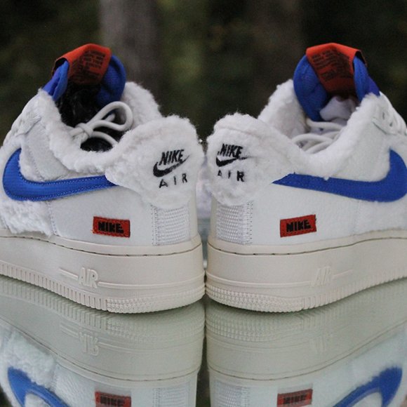 Nike Air Force 1 Low Sherpa Fleece Women’s Size 7.5 - Picture 11 of 12